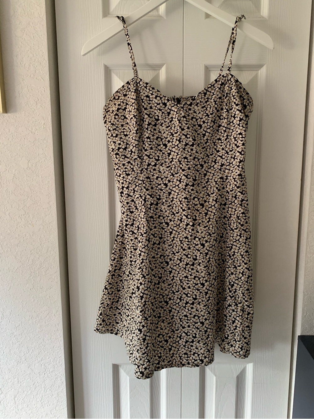 Elan Black & Cream Floral Slip Mini Dress Size XS
